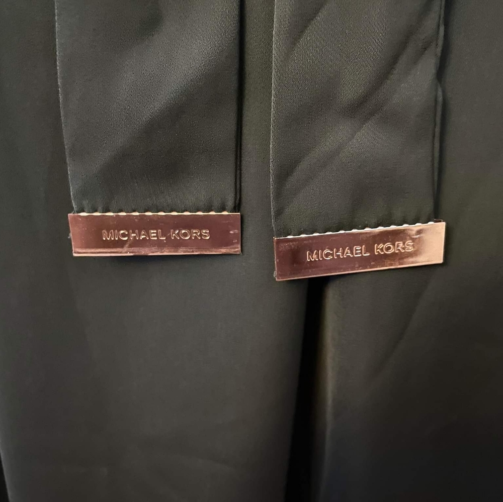 3/5/23- ***NWT*** Michael Kors size L belted pleated tie-waist wide le… - Picture 3 of 4